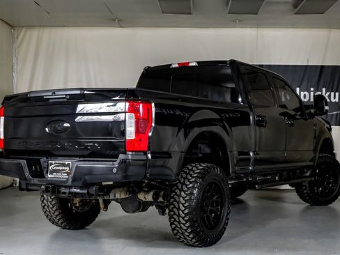 Used 2019 Ford F250 Lariat w/ Lariat Ultimate Package image 9