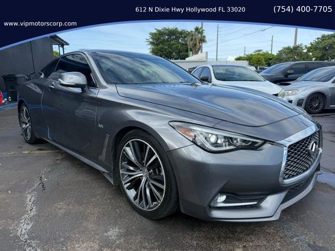 Used 2018 INFINITI Q60 3.0t Luxe image 3
