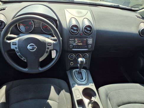 Used 2014 Nissan Rogue S w/ Convenience Package AWD/4WD image 7