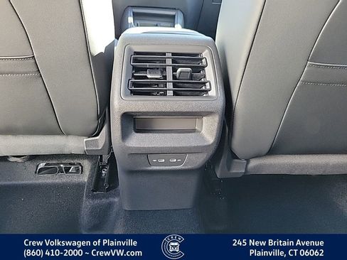 New 2026 Volkswagen Tiguan SE image 46