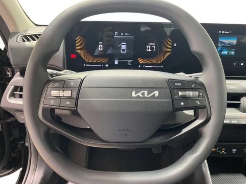 New 2026 Kia K4 FWD image 22