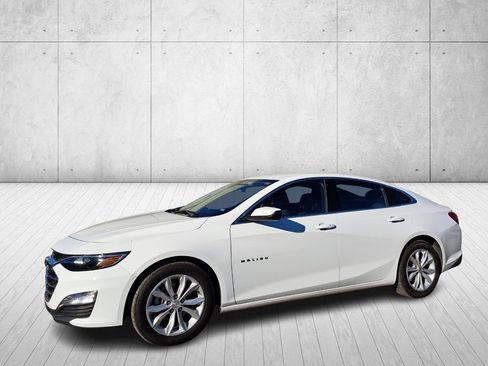 Used 2025 Chevrolet Malibu LT image 9