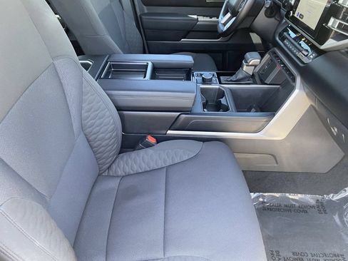 Used 2025 Toyota Tundra SR5 AWD/4WD image 16