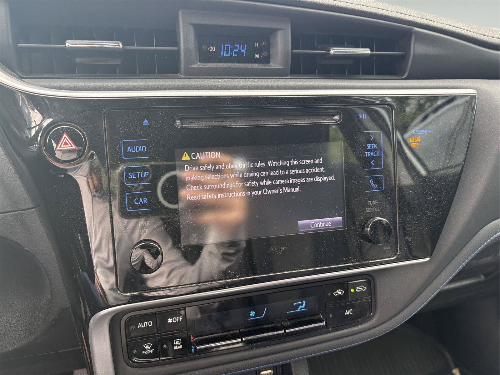 Used 2019 Toyota Corolla SE FWD image 9