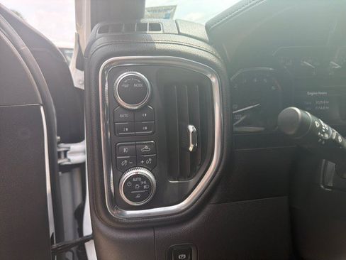 Used 2020 GMC Sierra 1500 AT4 w/ AT4 Premium Package AWD/4WD image 19