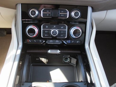 Used 2021 GMC Yukon XL Denali w/ Denali Premium Package image 34