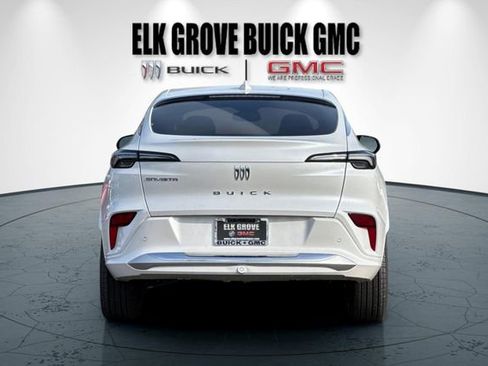 New 2026 Buick Envista Avenir image 5