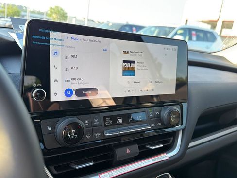 New 2026 Toyota Grand Highlander FWD image 25