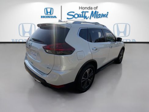 Used 2019 Nissan Rogue SV w/ Sun & Sound Touring Package FWD image 7