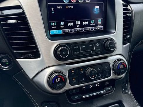 Used 2019 GMC Yukon XL SLT AWD/4WD image 11