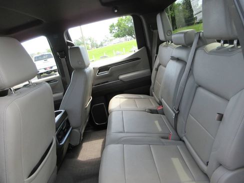 Used 2022 GMC Sierra 1500 SLT w/ SLT Premium Package AWD/4WD image 21