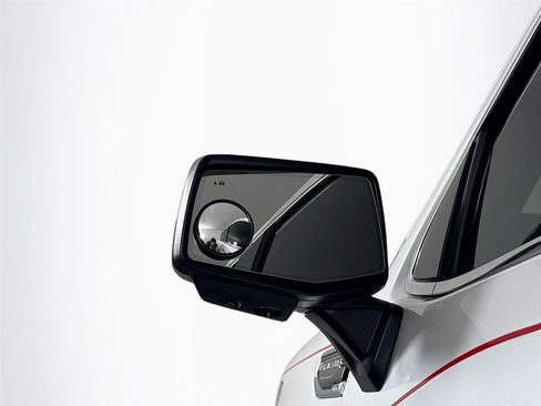 Used 2024 GMC Sierra 1500 SLT w/ SLT Premium Plus Package image 5