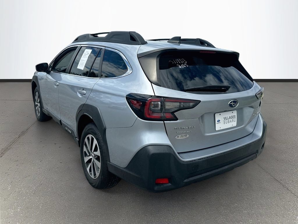 Certified 2025 Subaru Outback Premium AWD/4WD image 5