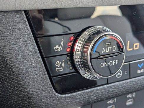 New 2025 Mitsubishi Outlander SEL image 22