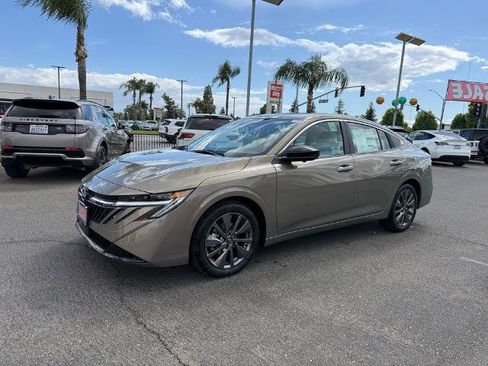 New 2026 Nissan Sentra SL w/ Floor Mat Package FWD image 3