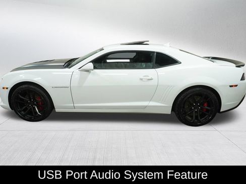 Used 2015 Chevrolet Camaro SS w/ SS Performance Package RWD image 8
