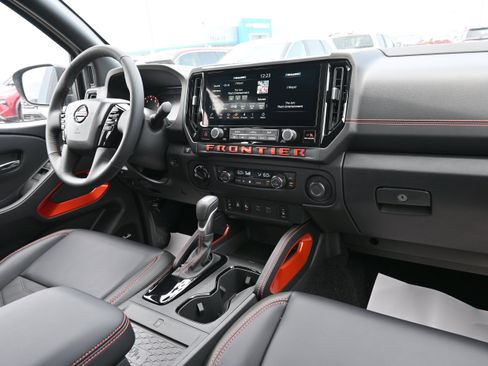 New 2025 Nissan Frontier PRO-4X w/ Pro Premium Package image 20