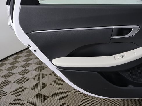 Certified 2025 Hyundai Sonata SE image 20