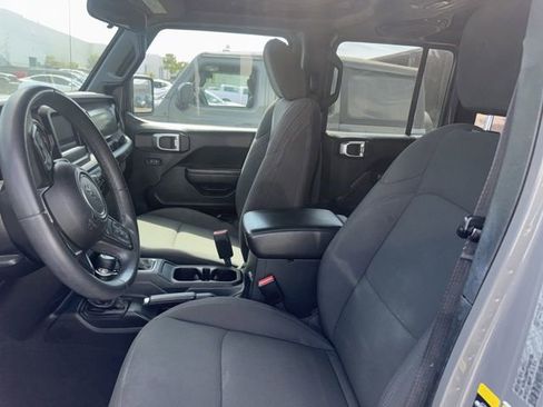 Used 2023 Jeep Wrangler Unlimited Sport AWD/4WD image 8