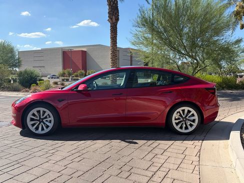 Used 2022 Tesla Model 3 RWD image 5