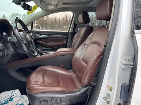 Used 2018 Buick Enclave Avenir image 5