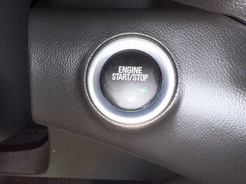Used 2020 GMC Terrain Denali w/ GMC Pro Grade Package AWD/4WD image 15