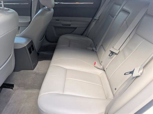 Used 2007 Chrysler 300 Touring L image 15