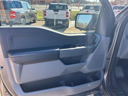 Used 2024 Ford F150 XLT w/ Mobile Office Package image 18