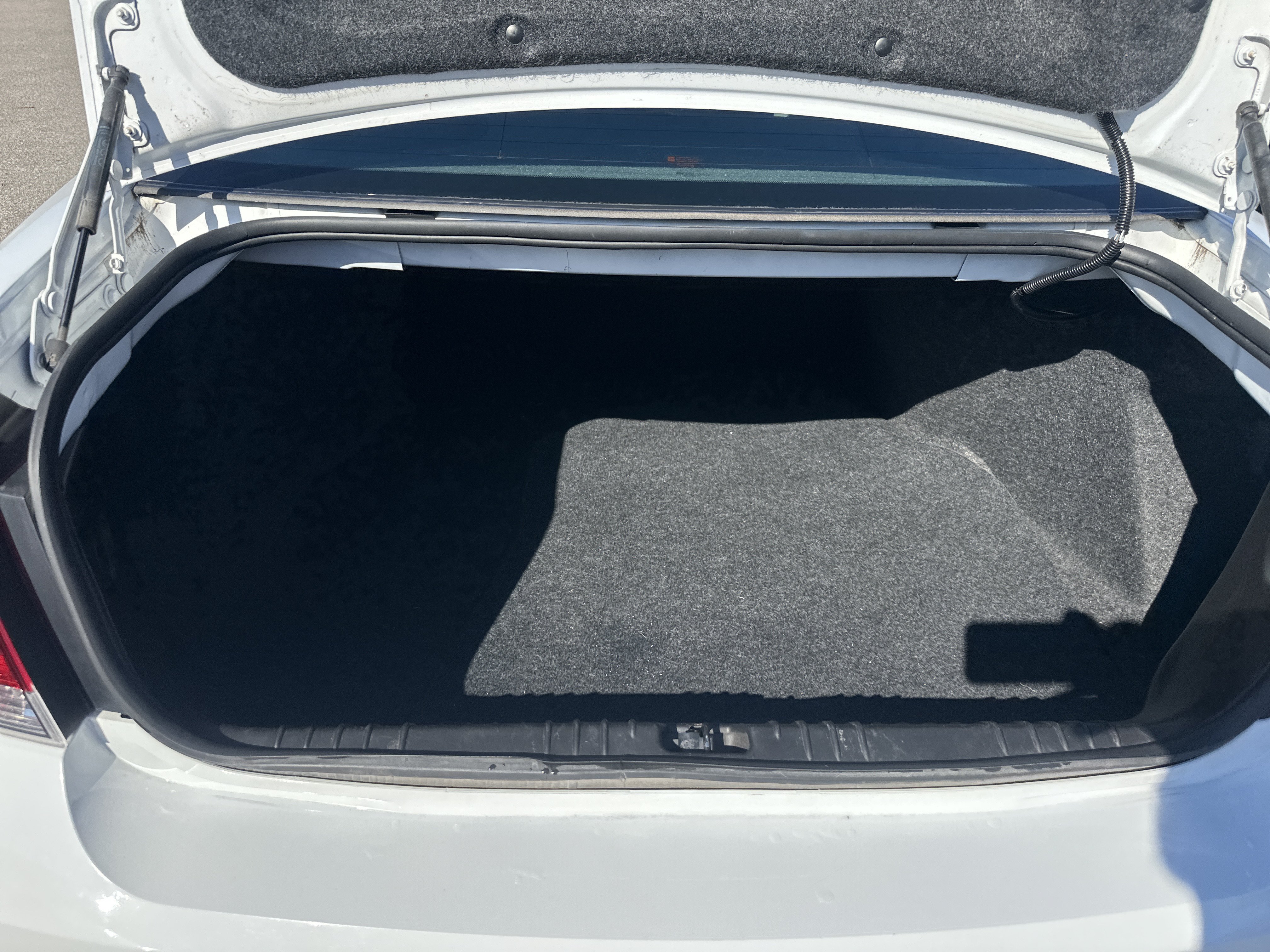 Used 2014 Chevrolet Impala LT w/ LT Sunroof Package FWD image 11