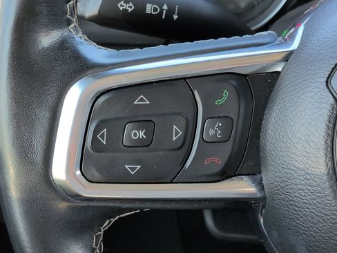 Used 2023 Jeep Wrangler Unlimited Sahara w/ Cold Weather Group AWD/4WD image 25