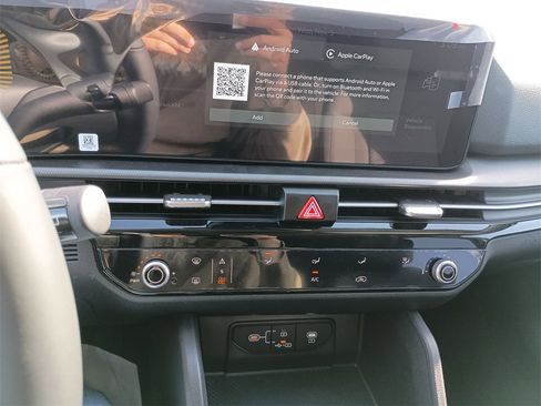 New 2026 Kia Sportage LX image 25