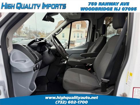 Used 2018 Ford Transit 150 XLT image 12
