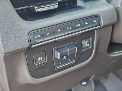 Used 2021 Cadillac Escalade Sport w/ Driver Assist Tech Package AWD/4WD image 31