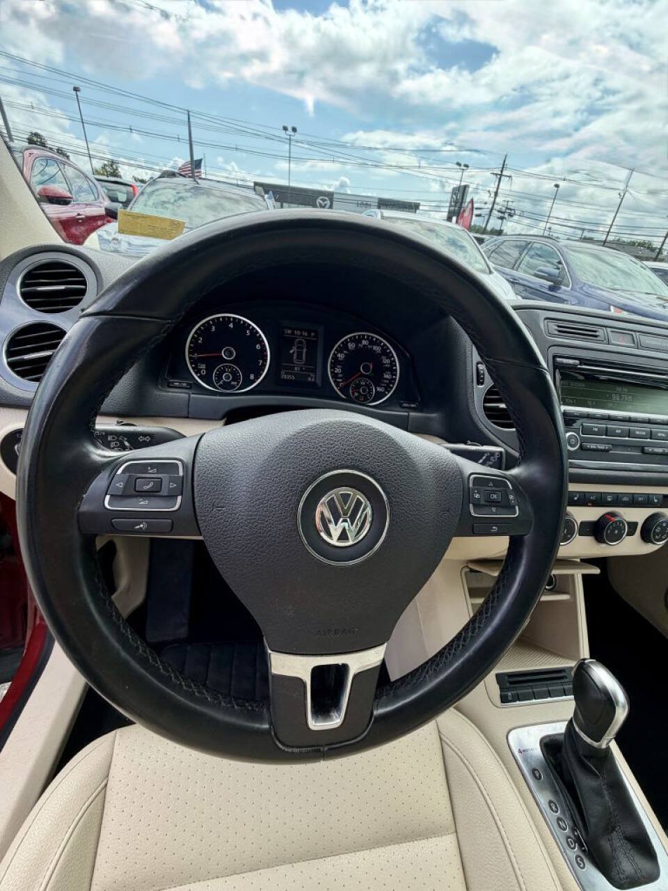 Used 2014 Volkswagen Tiguan SE AWD/4WD image 13