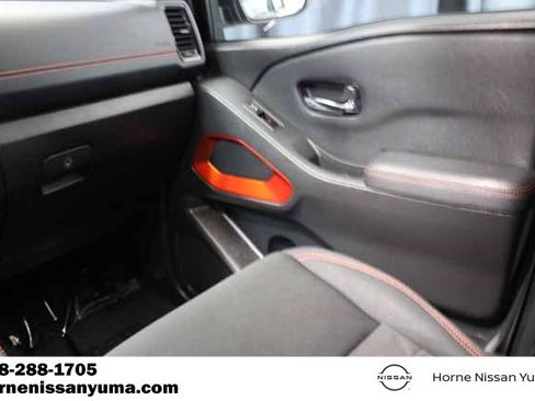 Used 2022 Nissan Frontier PRO-4X w/ Off-Road Protection Package image 11