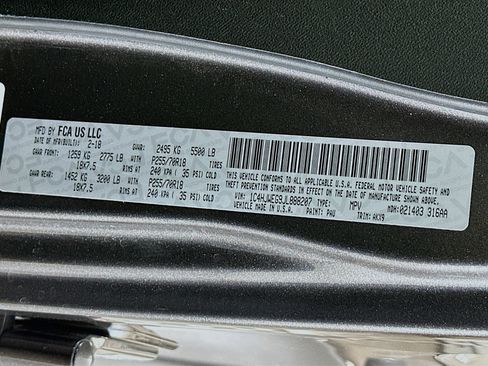 Used 2018 Jeep Wrangler Unlimited Sahara AWD/4WD image 12