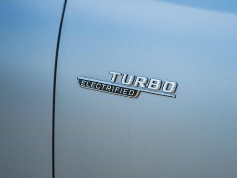 Used 2024 Mercedes-Benz GLC 43 AMG 4MATIC image 12
