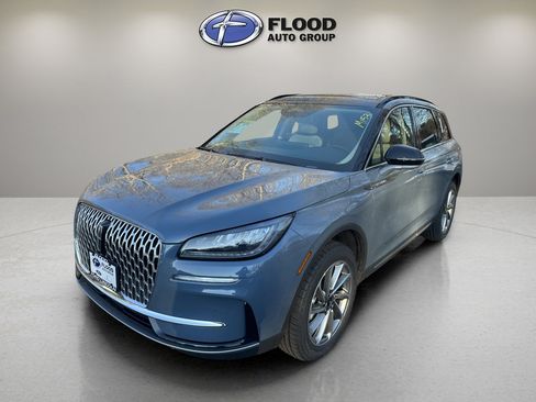 New 2026 Lincoln Corsair Premiere image 3