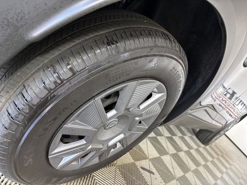 Used 2025 Nissan Kicks S FWD image 27