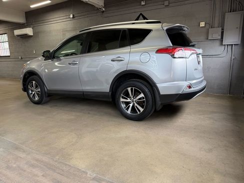 Used 2016 Toyota RAV4 XLE AWD/4WD image 2