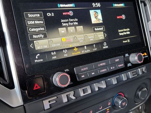 Certified 2025 Nissan Frontier SV image 31