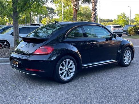 Used 2018 Volkswagen Beetle 2.0T SE FWD image 25