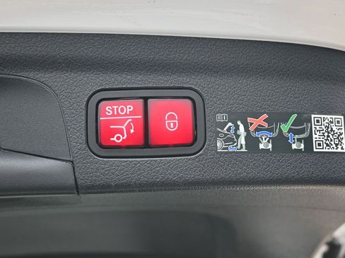 Used 2022 Mercedes-Benz GLE 350 4MATIC w/ Premium Package image 14