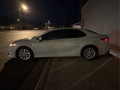 Used 2024 Toyota Camry LE image 5