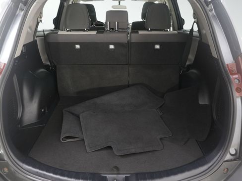 Used 2015 Toyota RAV4 XLE image 9