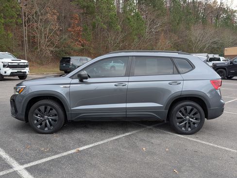 Used 2023 Volkswagen Taos S image 6