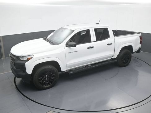 Used 2025 Chevrolet Colorado W/T w/ WT Custom Package RWD image 44