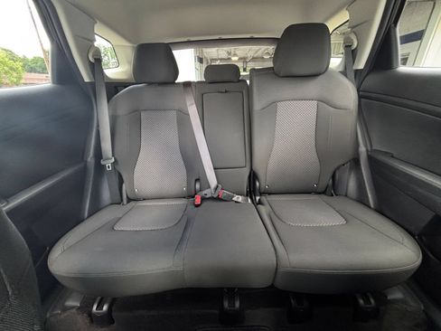Used 2025 Kia Sportage LX FWD image 37