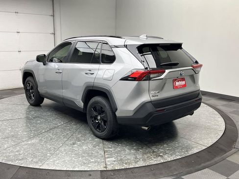 Used 2024 Toyota RAV4 LE AWD/4WD image 2