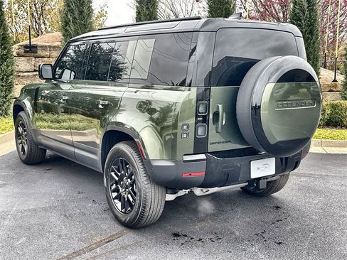 Used 2026 Land Rover Defender 110 S image 3